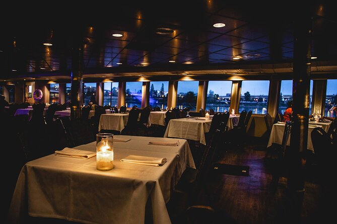 2.5-hour Dinner Cruise on Willamette River - Hawthorne Bridge, OMSI, and Portland’s Central Waterfront