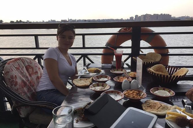 2 Hour Cairo Dinner Cruise on Nile river with live band - How Much Value Do You Get for $7?
