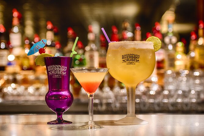 2 HR Savannah Riverboat Dinner Cruise with Onboard Entertainment - Dinner buffet: Southern comfort with uneven results