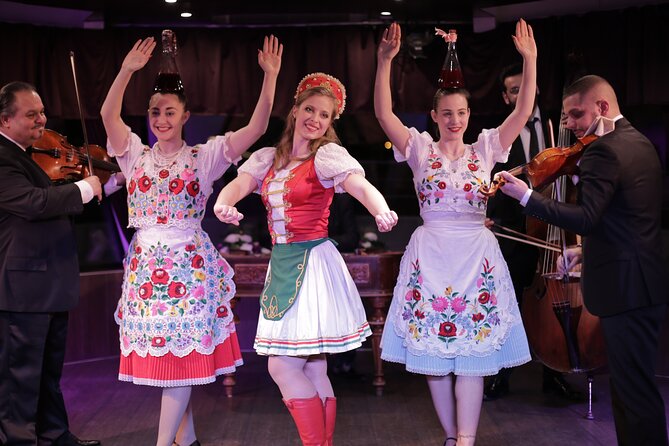 4 Course Dinner Cruise with Operetta, Folk Show and Welcome Drink - Should you book it?