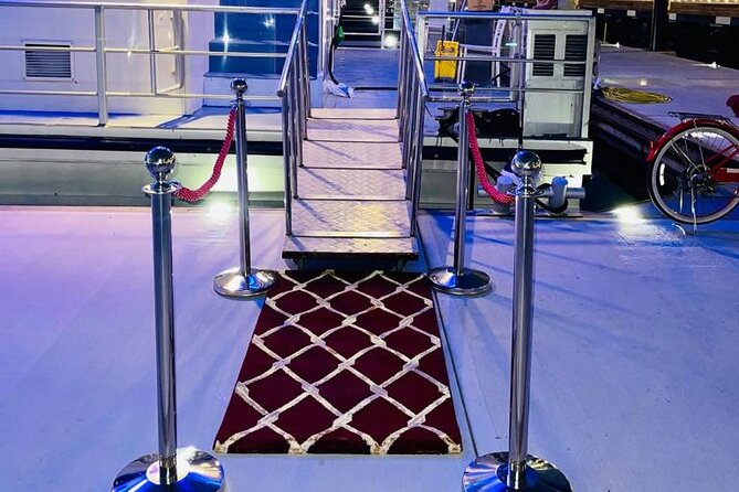 5 Star Luxury Catamaran Dinner Cruise in Dubai Marina - Buffet dinner and included drinks