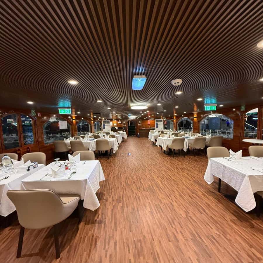 5-Star Marina Dhow Dinner Cruise With Live Entertainment - Key points before you book