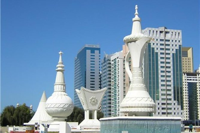 Abu Dubai City Tour and Dubai Marina Cruise Dinner - A long day that links Abu Dhabi and Dubai