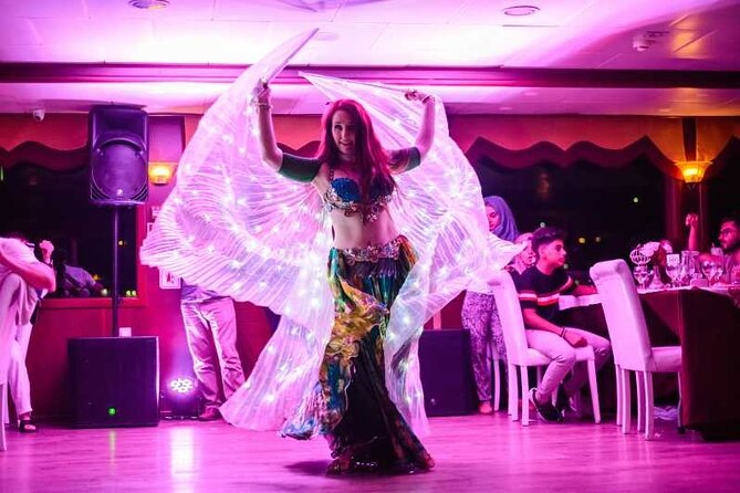 All Inclusive; Istanbul Bosphorus Dinner Cruise with Live Shows&Unlimited Drinks - Dolmabahce Palace and Besiktas by water