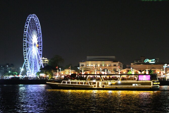 Amazing Chaophraya Dinner Cruise Experience - Why a Bangkok river cruise works so well at night