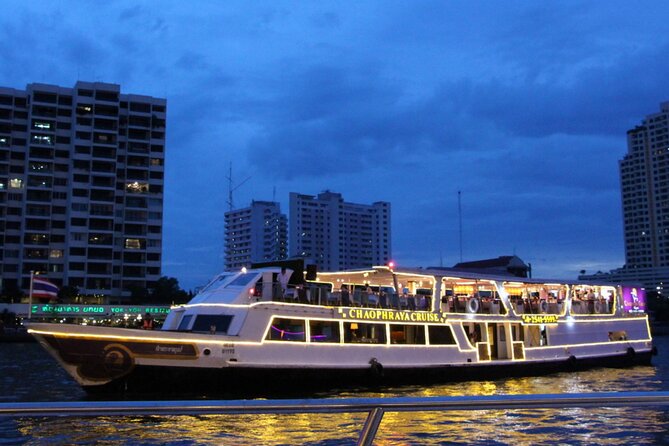 Amazing Chaophraya Dinner Cruise Experience - Assigned seating and the value of an upper deck