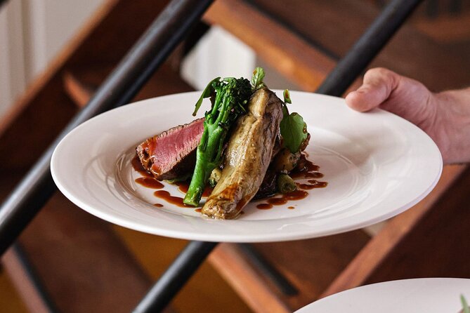 Amsterdam: Exclusive Dinner Canal Cruise - Starting at Oosterdokskade 8