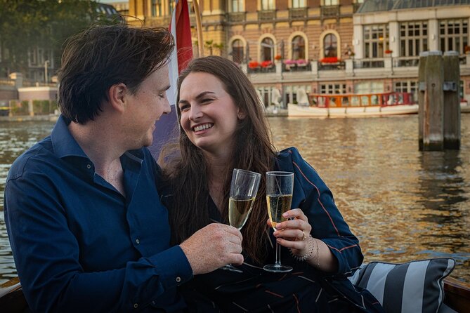 Amsterdam Private Dinner Cruise incl Drinks & 2-course Dinner 2hr - Captains who shape the evening