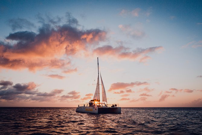 Aruba Sunset Cruise plus Seaside Dinner - Returning to Pelican Nest for Dinner
