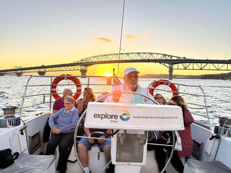 Auckland: Harbour Sailing Cruise with 3-Course Dinner - Key points to know before you book