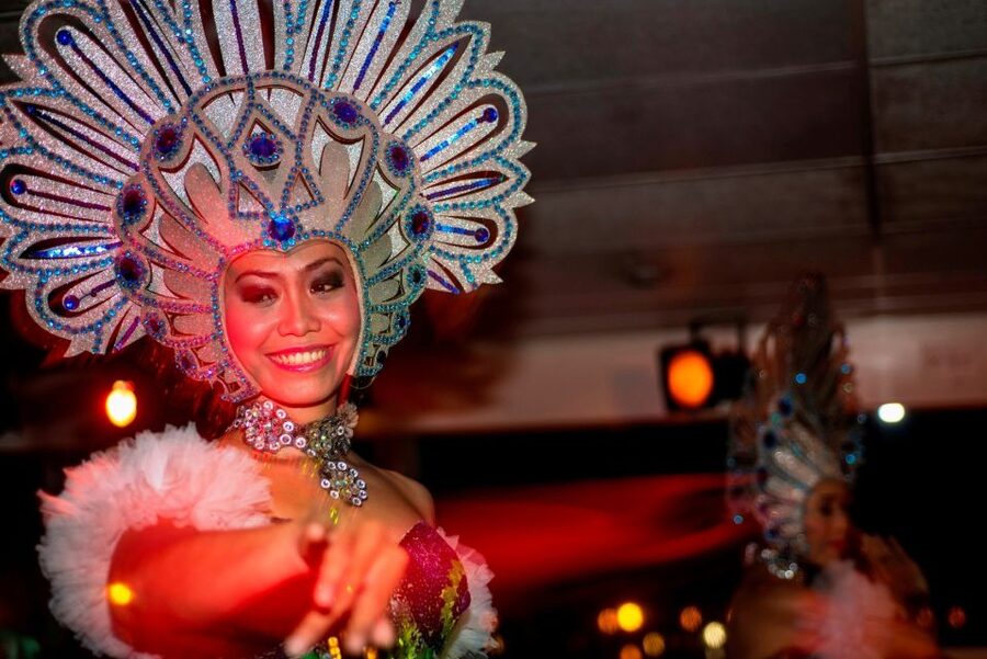 Bali/Benoa: Sunset Dinner Cruise with Show and Live Music - The upper deck when you need a break