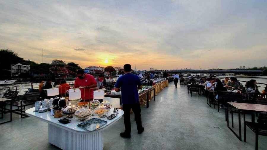 Bangkok: Calypso Cabaret & Dinner Cruise with Hotel Transfer - What the strongest praise tells you