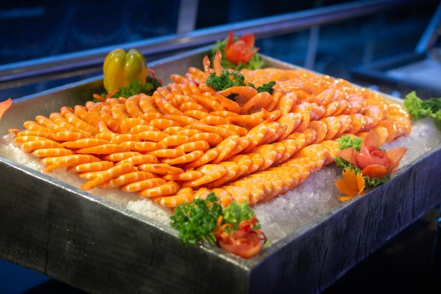 Bangkok: Chao Phraya Princess Dinner Cruise Ticket - Seating, weather, and what to bring