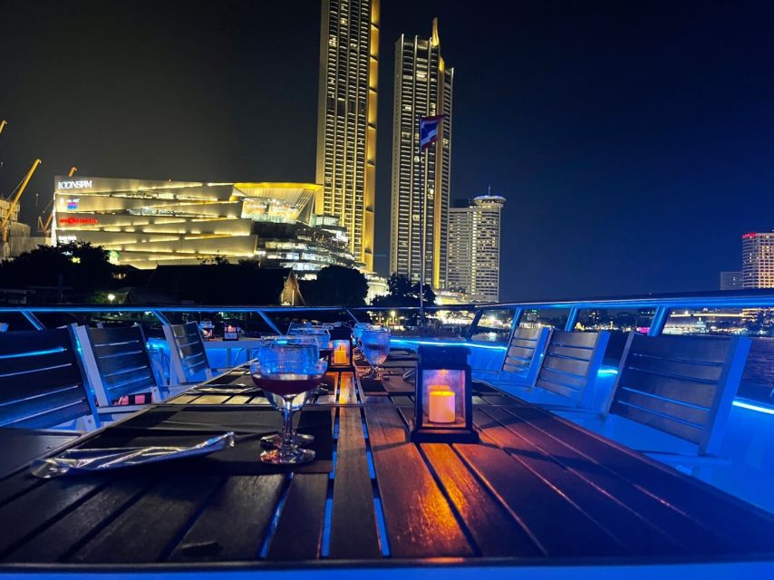 Bangkok: Chao Phraya River Buffet Dinner Cruise - Starting at ICONSIAM after sunset