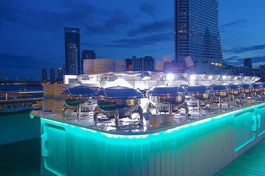Bangkok: Evening Dinner Cruise with Live Music Chao Phraya - How the two-hour itinerary unfolds