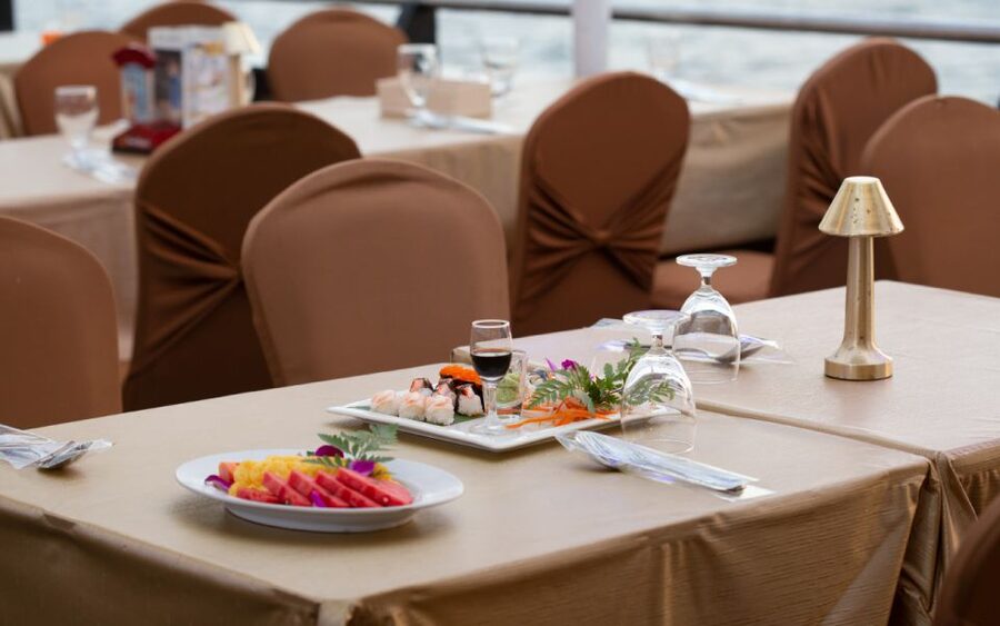 Bangkok: Grand Chao Phraya Dinner Cruise with Live Show - Key Points Before You Book