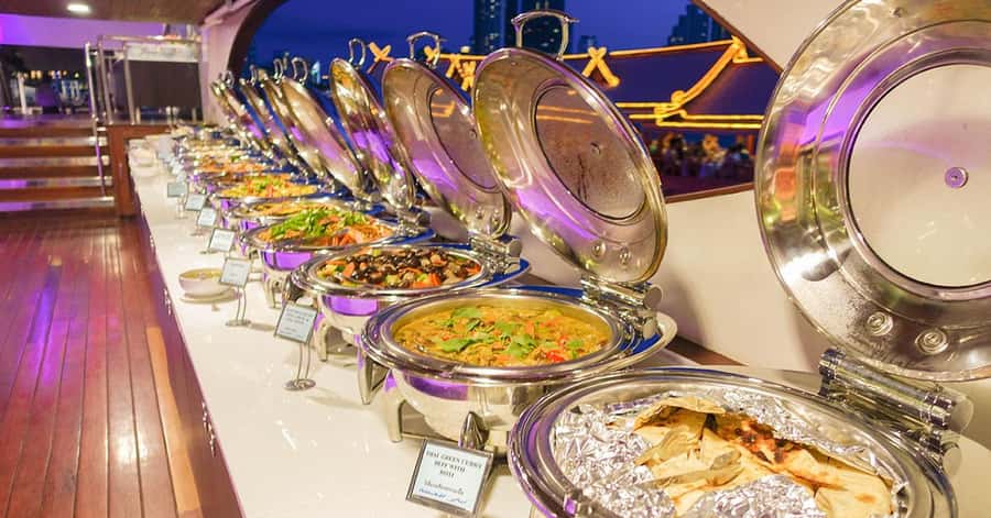 Bangkok: Grand Pearl Dinner Cruise with Hotel Transfer - Seeing Bangkok from the Chao Phraya River