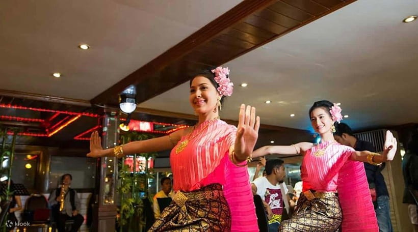 Bangkok: Luxury White Dinner Cruise Free Flow Beer and Wine - Free-flow drinks, with modest choices