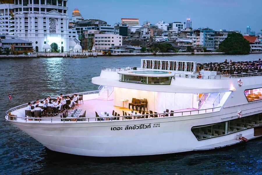 Bangkok: Luxury White Sunset or Dinner Cruise with Beer - What the Chao Phraya itinerary really offers