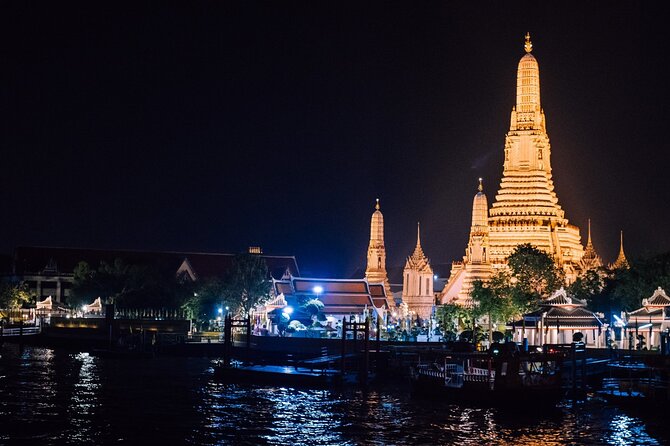 Bangkok Meridian Dinner Cruise from ICONSIAM - Music, dancing, and the mood onboard