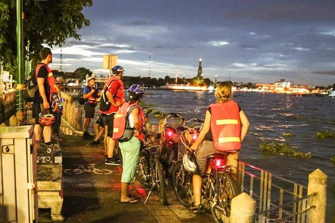 Bangkok Opulence Chao Phraya River Dinner Cruise from ICONSIAM - Wat Arun and the city lights
