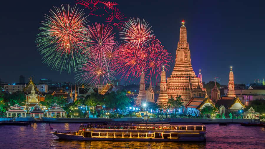 Bangkok: Private Family Tour to Safari & River Dinner Cruise - Transfer to the Chao Phraya River