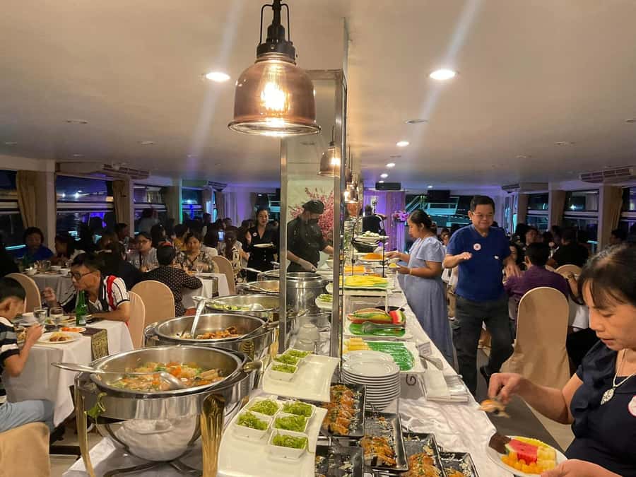Bangkok: River Star Princess Chao Phraya Dinner Cruise - Practical tips for a smoother evening