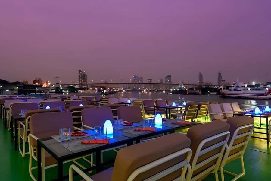 Bangkok: Royal Princess Cruise with Buffet Dinner & Show - Rama VIII Bridge and the river at night