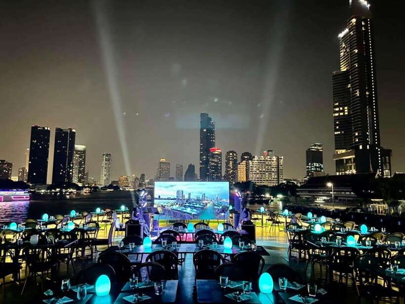 Bangkok: Royal Princess River Dinner Cruise with Live Music - The Chao Phraya Route and Its Famous Sights