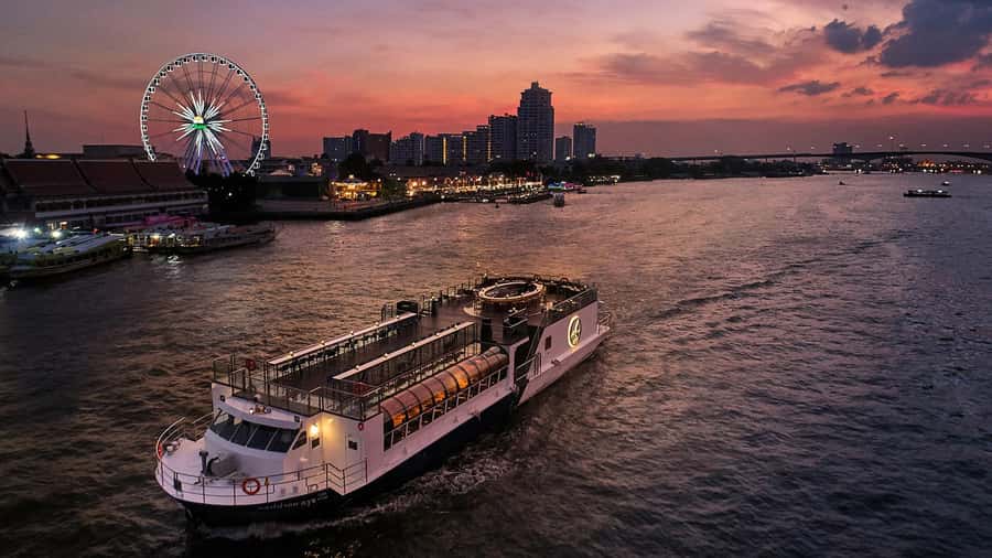 Bangkok: Saffron Chao Phraya River Dinner Cruise - Key points to know before booking