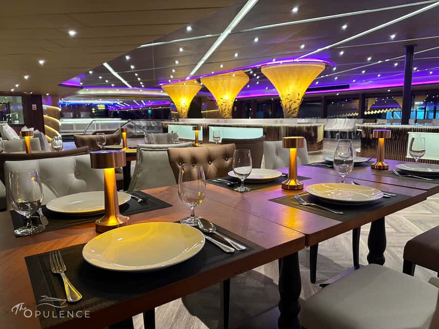 Bangkok: The Opulence Chao Phraya Lavish Dinner Cruise - Getting to ICONSIAM and finding the right pier