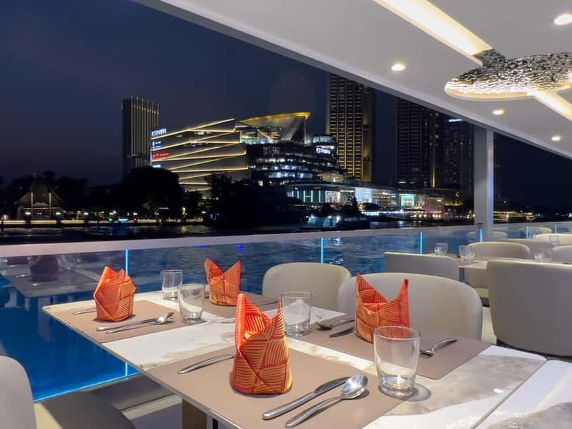 Bangkok: The Planet Chao Phraya River Dinner Cruise - Music, Thai dance, and the evening atmosphere