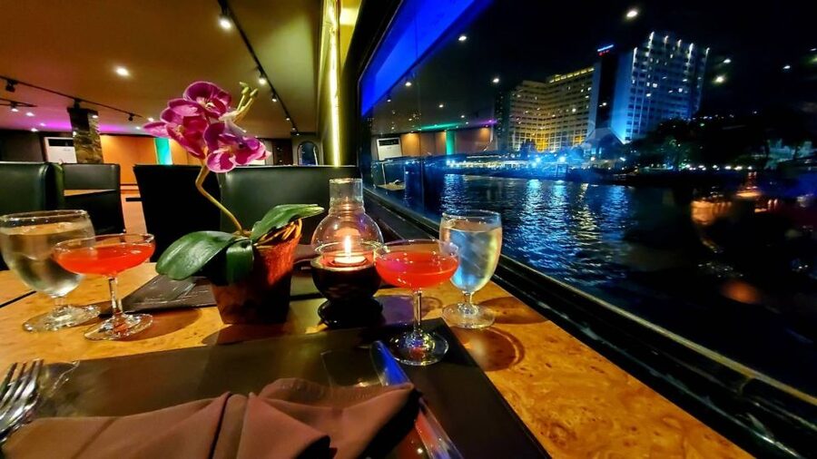 Bangkok: White Orchid Chao Phraya Dinner Cruise - From Memorial Bridge to Rachawongse
