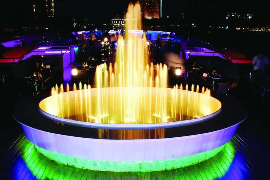 Bangkok: Wonderful Pearl Dinner Cruise and Live Performance - A one-hour sightseeing ride through central Bangkok
