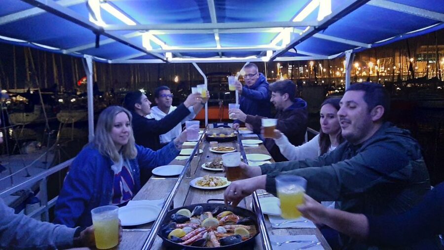 Barcelona: Private Evening Cruise with Dinner and Drinks - Small details that make a big difference