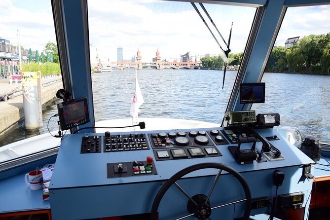 Berlin Capital 4-Course Sunset Dinner Cruise Including Drinks - Is $150.73 per person good value?