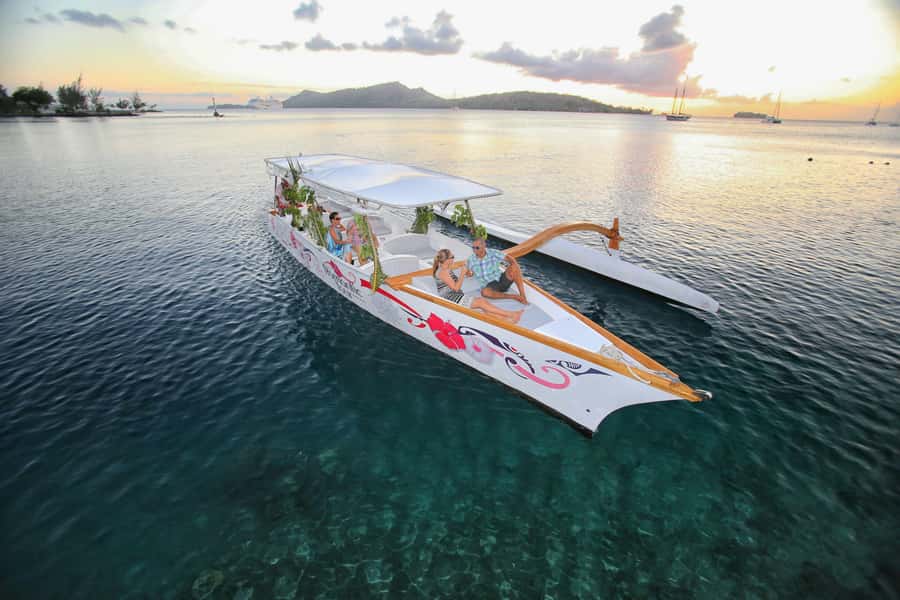 Bora Bora: Combo Sunset Cruise & Romantic Dinner at St James - Why this evening works for couples