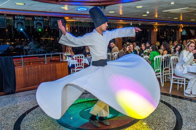 Bosphorus Dinner Cruise & Show with Private Table - Rumeli Fortress and the Fatih Sultan Mehmet Bridge