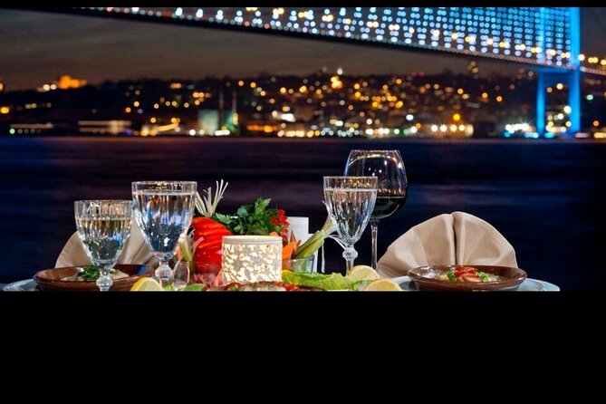 Bosphorus Dinner Cruise Tour with Private Table - Service, seating, and the overall mood