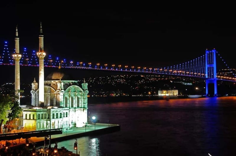 Bosphorus Dinner Cruise & Turkish Night with Live Shows - Dinner with mezes and three main-course choices