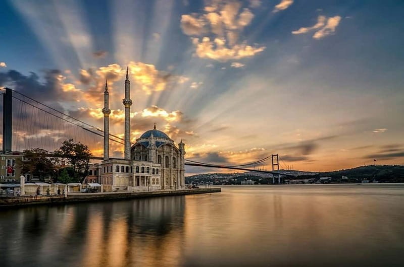 Bosphorus Dinner Cruise & Turkish Night with Live Shows - Romance, social energy, and the right mood