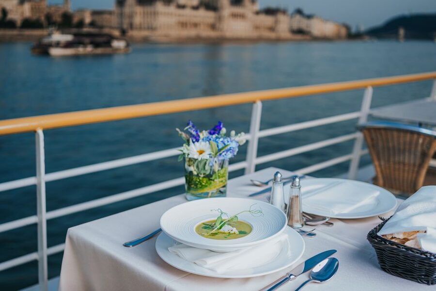 Budapest: 4-Course Dinner River Cruise with Live Folk Music - Boarding at Dock 6 beside the Marriott