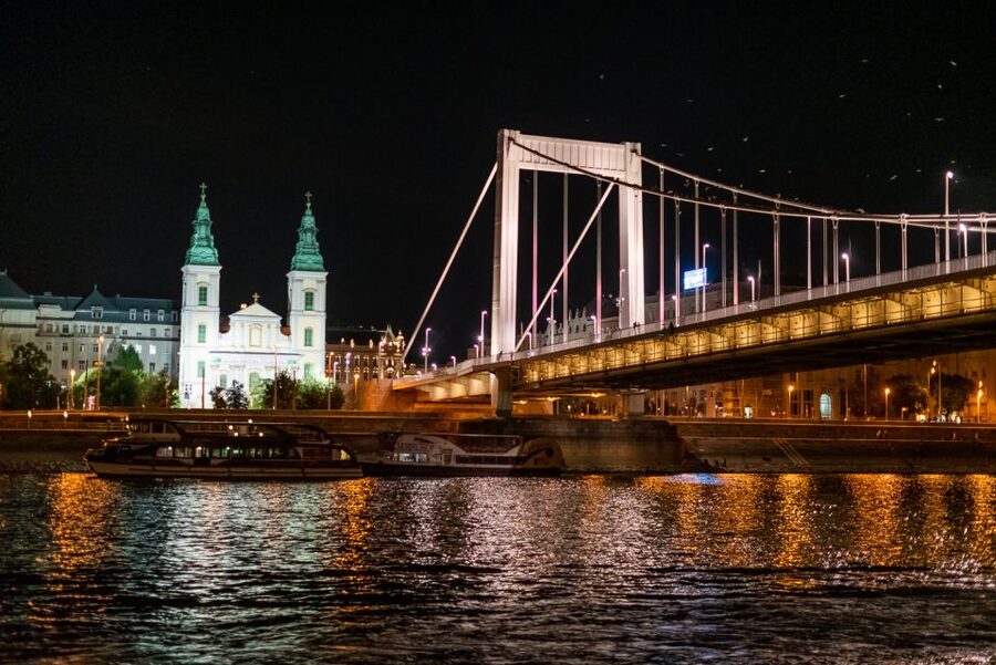 Budapest: Candlelit Dinner River Cruise with Live Music - Who Will Like This Cruise Most