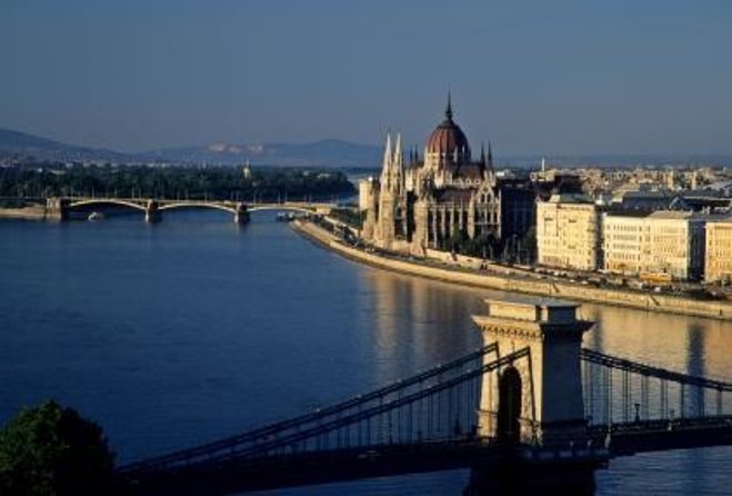 Budapest Danube River Candlelit Dinner Cruise with Live Music - Five things to know before booking