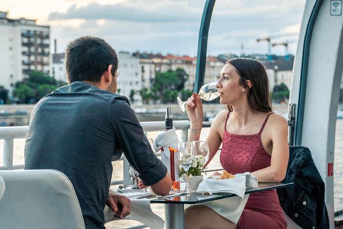 Budapest Danube River Candlelit Dinner Cruise with Live Music - Live music and the candlelit mood