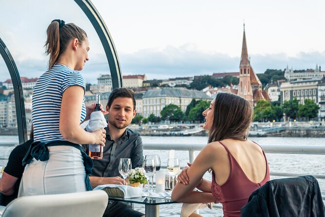 Budapest Danube River Candlelit Dinner Cruise with Live Music - Service, space, and the size of the boat