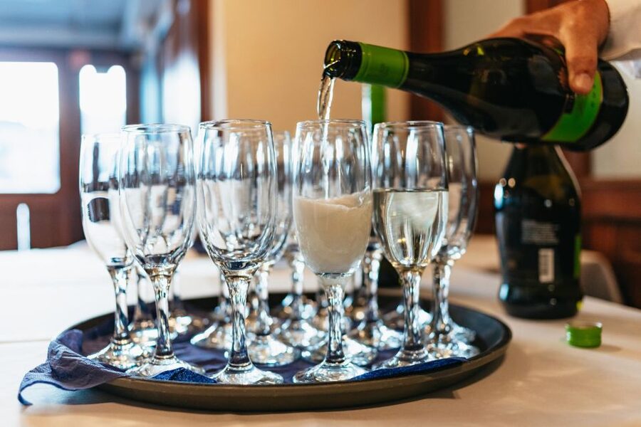 Budapest: Dinner Cruise with Live Music and Folk Dance Show - What Makes This Budapest Cruise Special