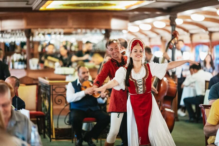Budapest: Dinner Cruise with Live Music and Folk Dance Show - The Rajkó Orchestra, Cimbalom, and Folk Dancing