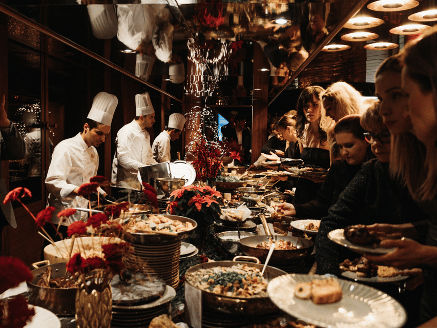 Budapest: Dinner Cruise with Live Music & Unlimited Drinks - What the two and a half hours feel like
