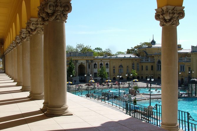Budapest Széchenyi Spa with Danube Cruise and Optional Dinner - Széchenyi Baths: grand setting, practical compromises